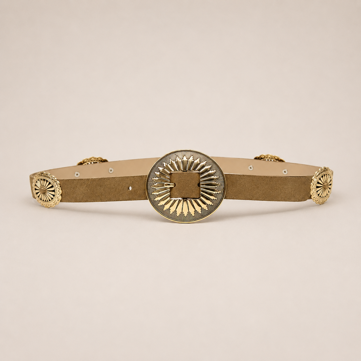 Ceinture bohème à détails métalliques