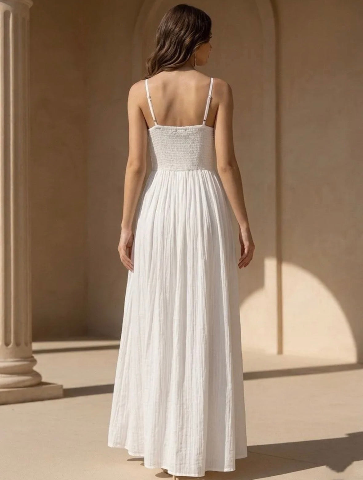 Robe coton à broderies dorées