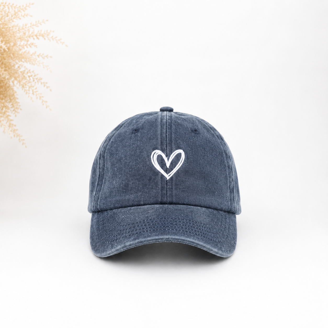 Casquette effet denim à broderie cœur