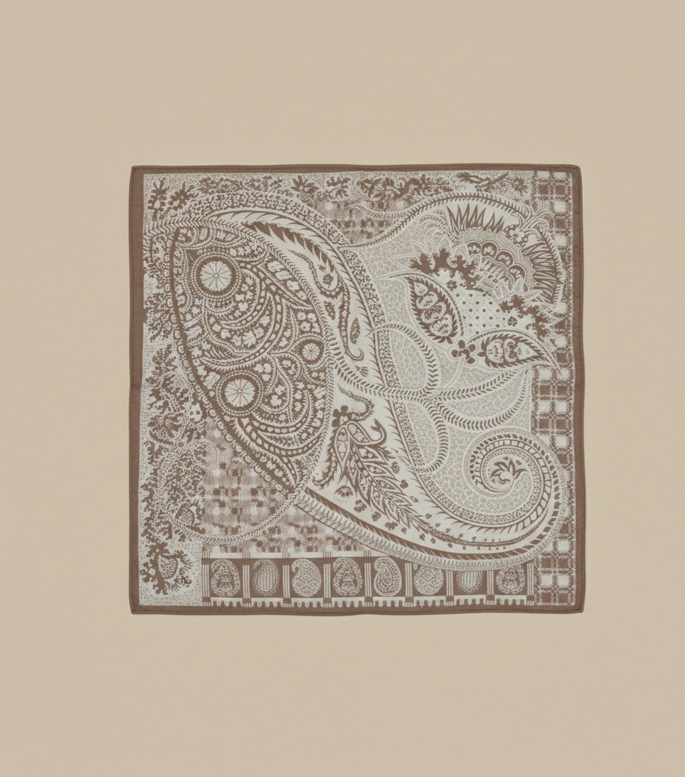 Carré en coton imprimé paisley