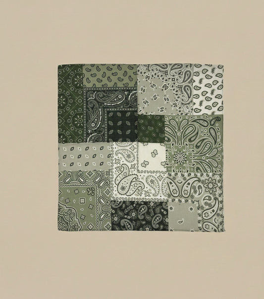 Carré en coton style patchwork bandana moderne