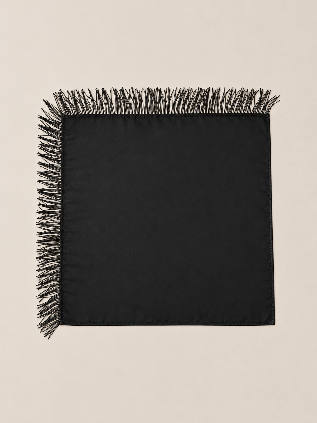 Foulard carré uni satiné à franges - ALBI