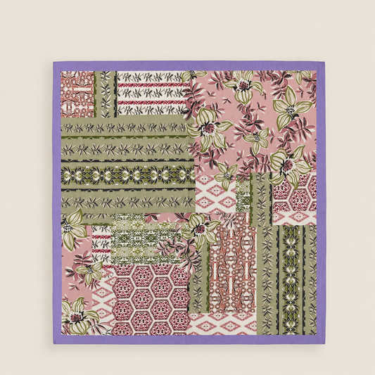 Carré en coton imprimé patchwork floral