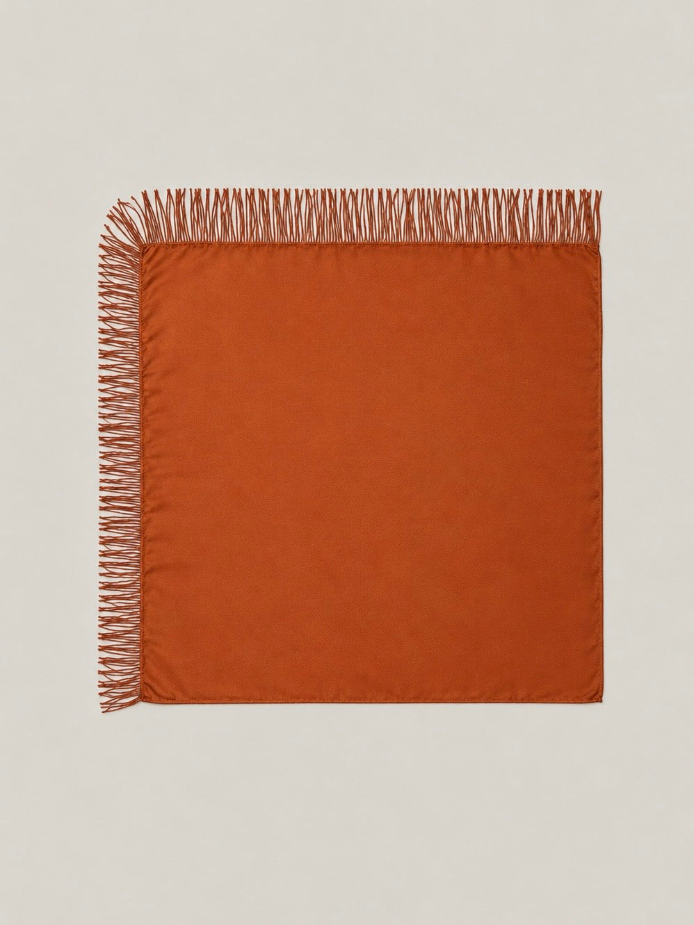 Foulard carré uni satiné à franges - ALBI