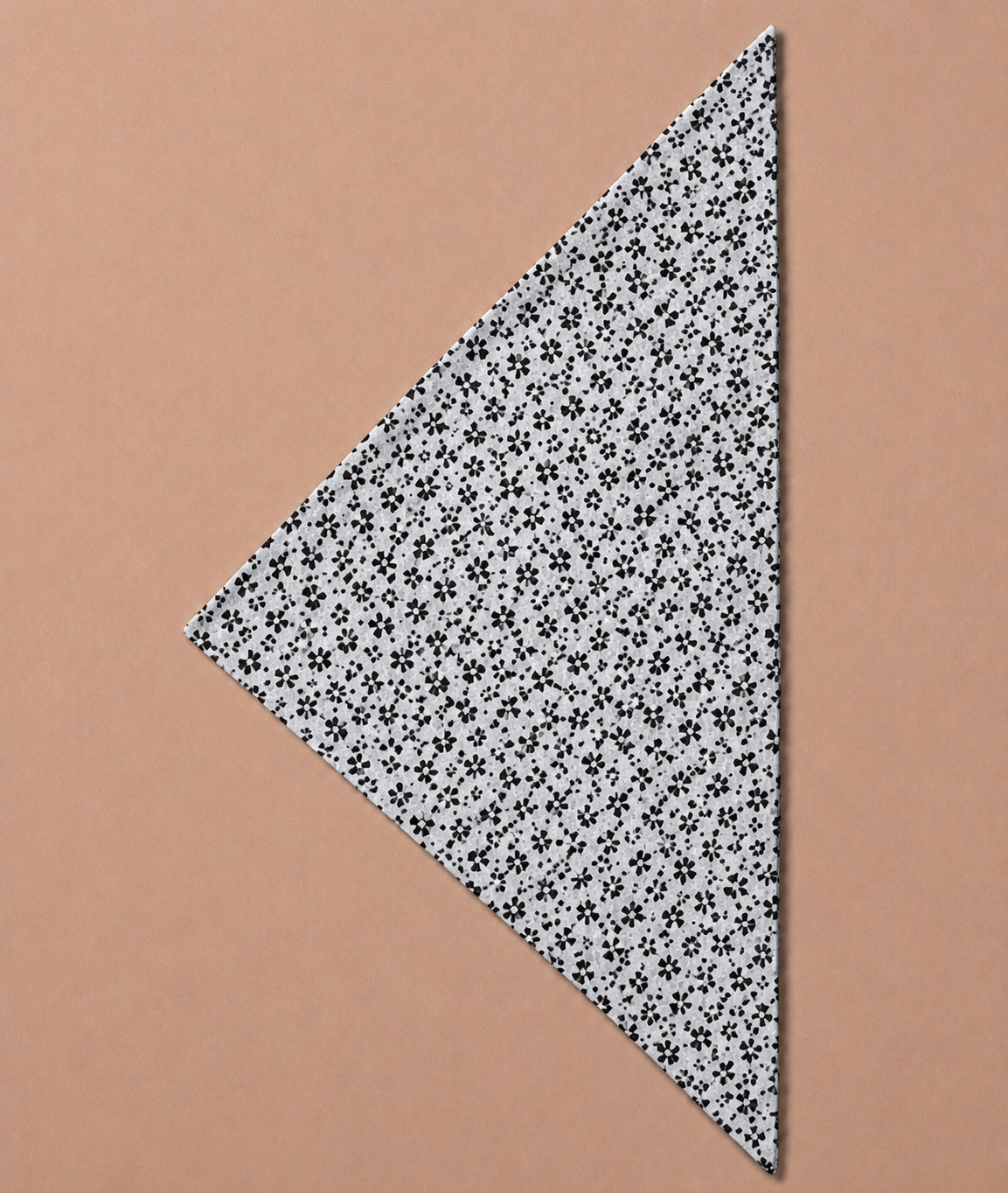 Création triangle double face réversible blanc/noir