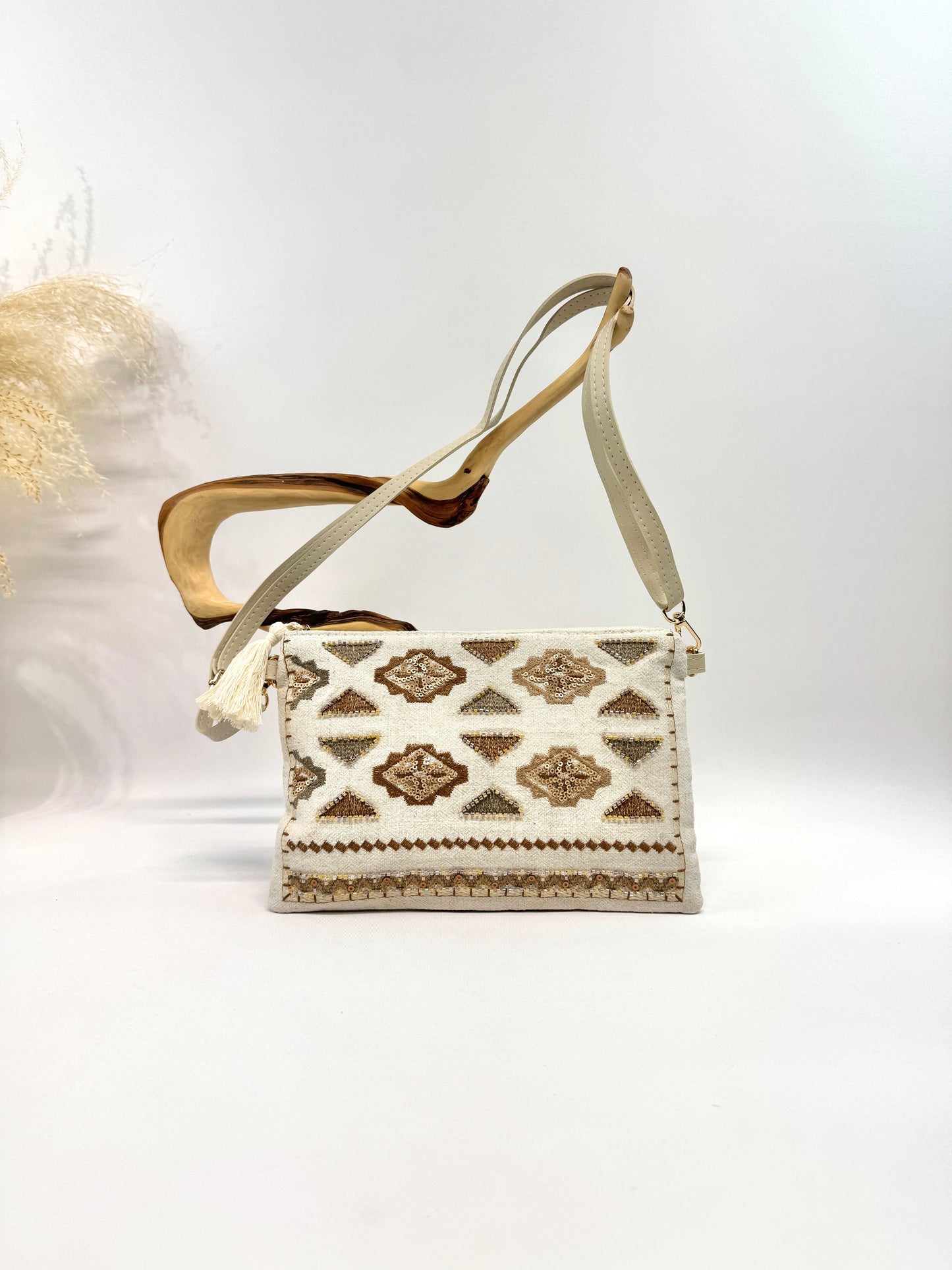 Sac pochette bohème travaillé gypset