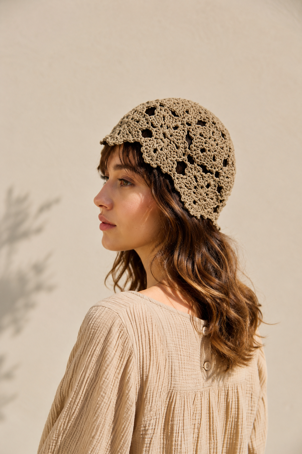 Bonnet en maille crochet ajouré