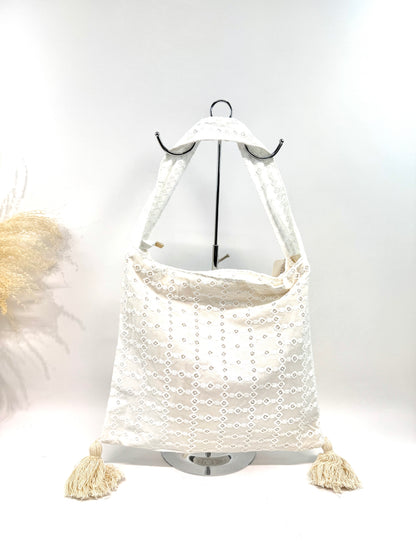 Sac fourre tout dentelle à franges pompons