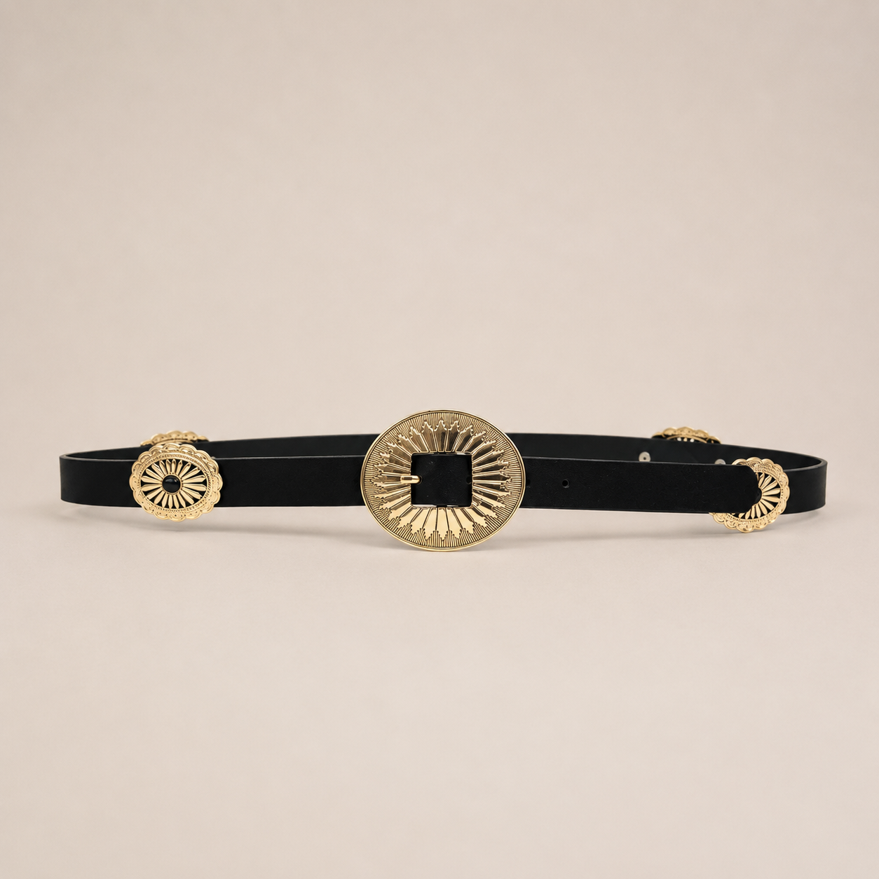 Ceinture bohème à détails métalliques