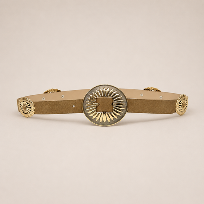 Ceinture bohème à détails métalliques
