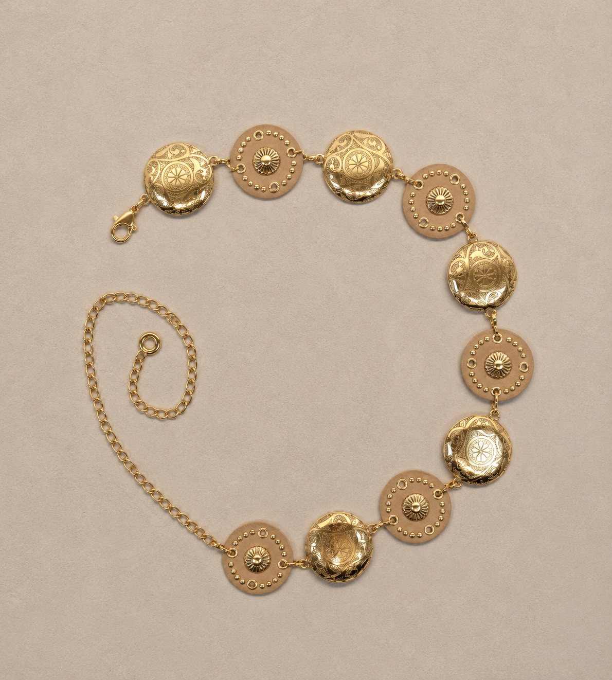 Ceinture bijoux à médaillons dorés