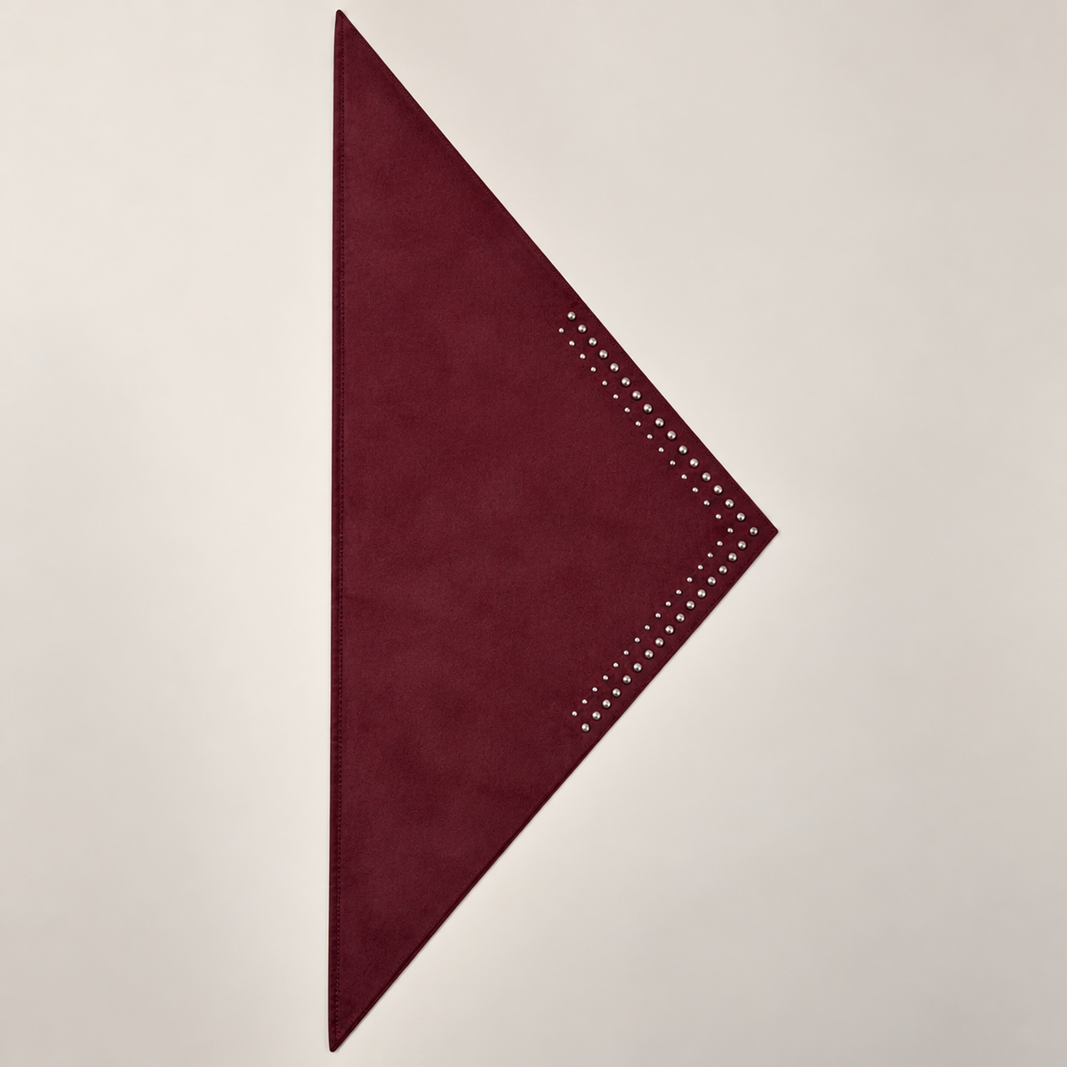Triangle à clous effet suédine – AVA
