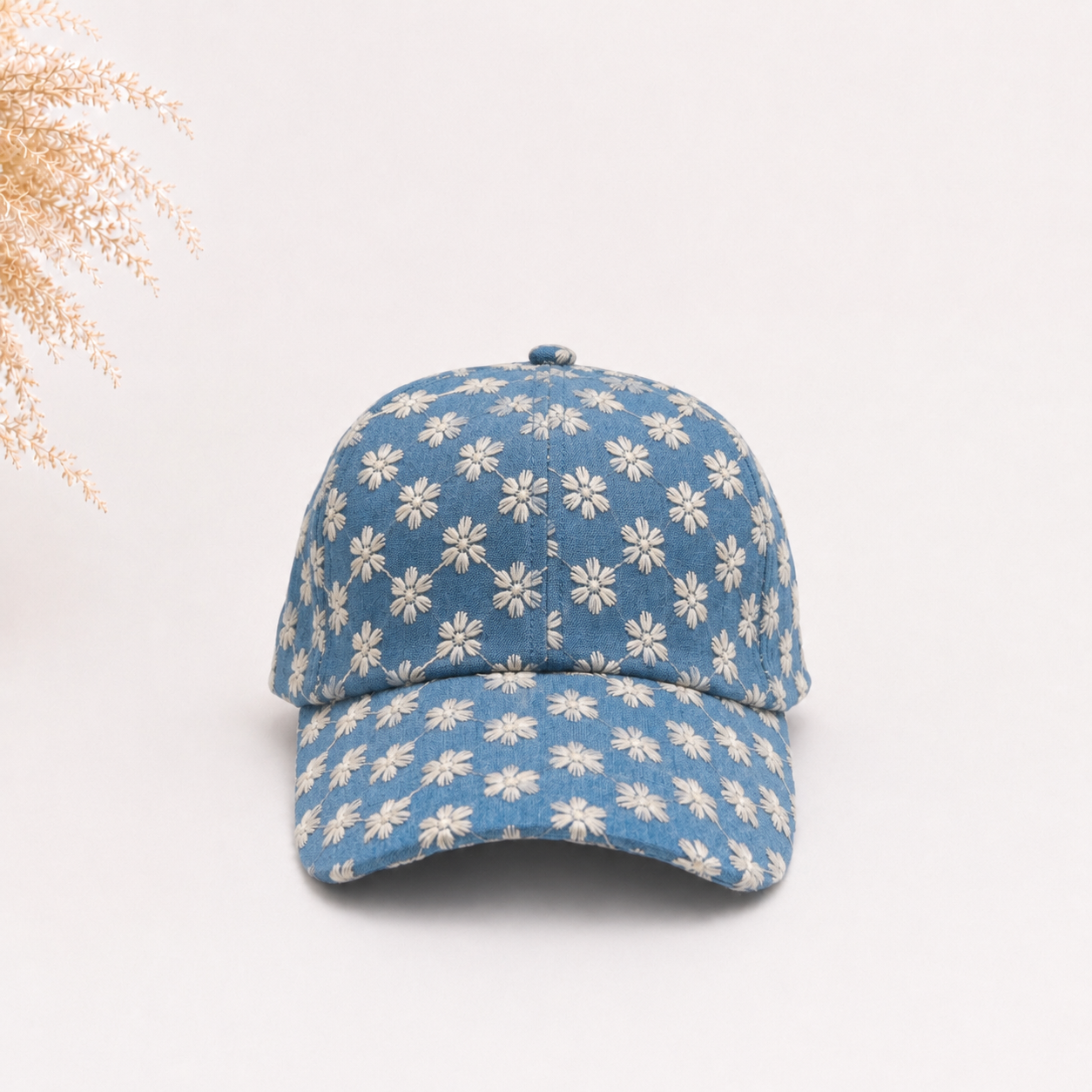 Casquette effet denim à broderie marguerites