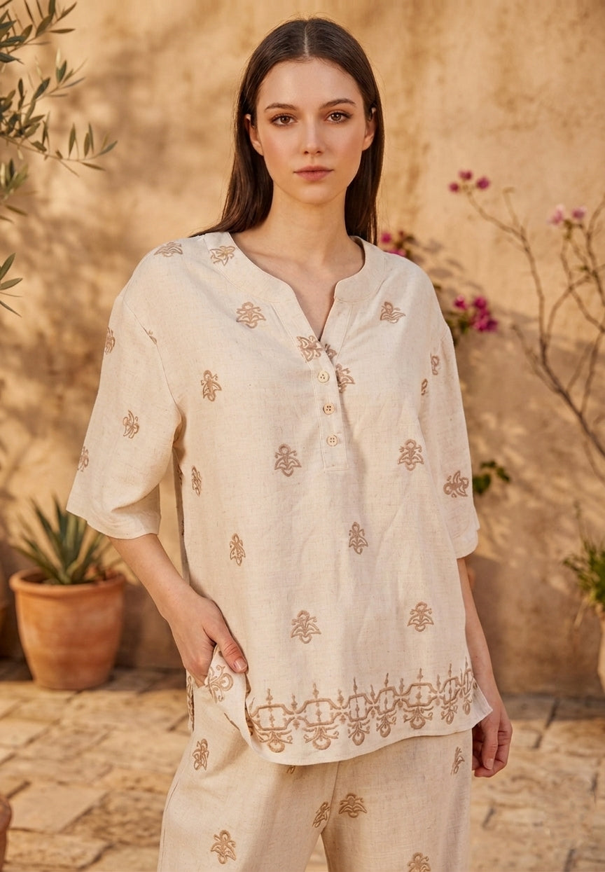 Blouse lin et coton à broderies