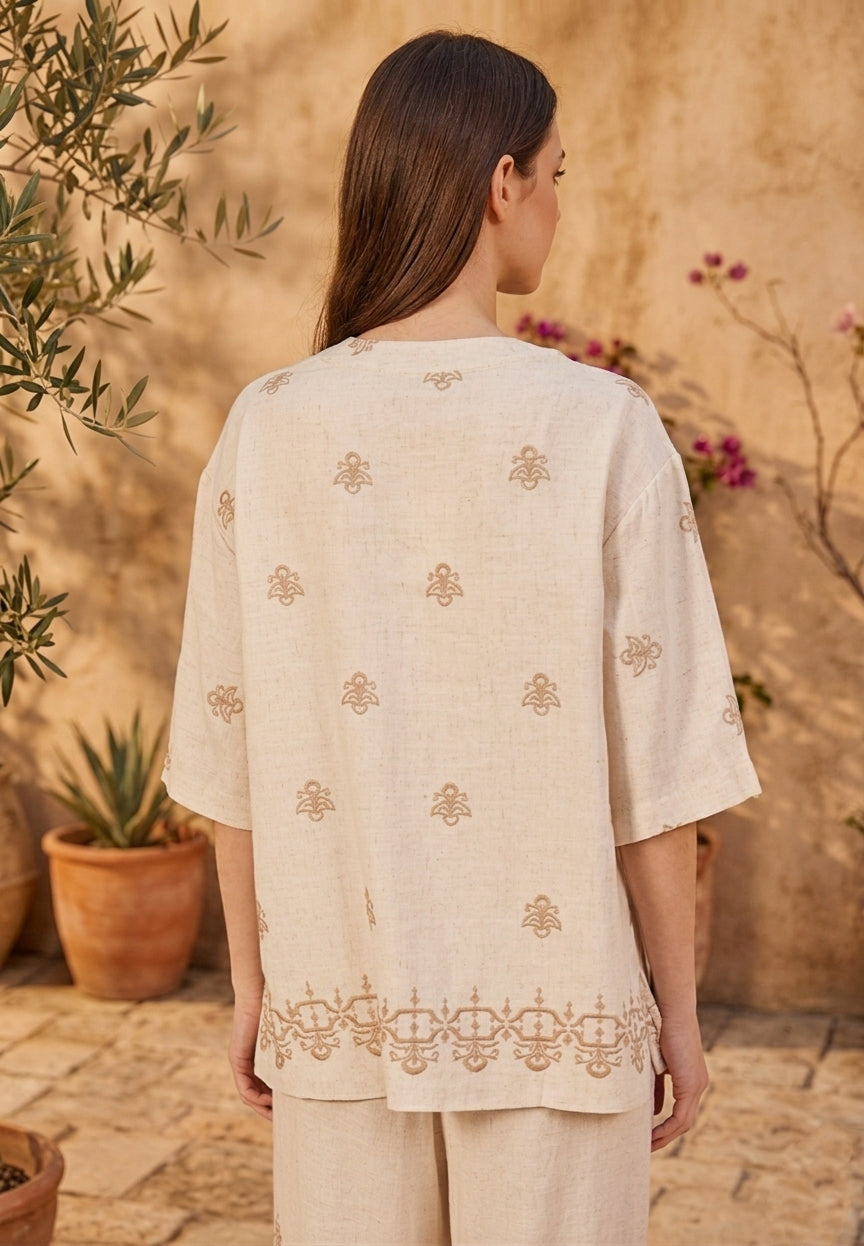 Blouse lin et coton à broderies