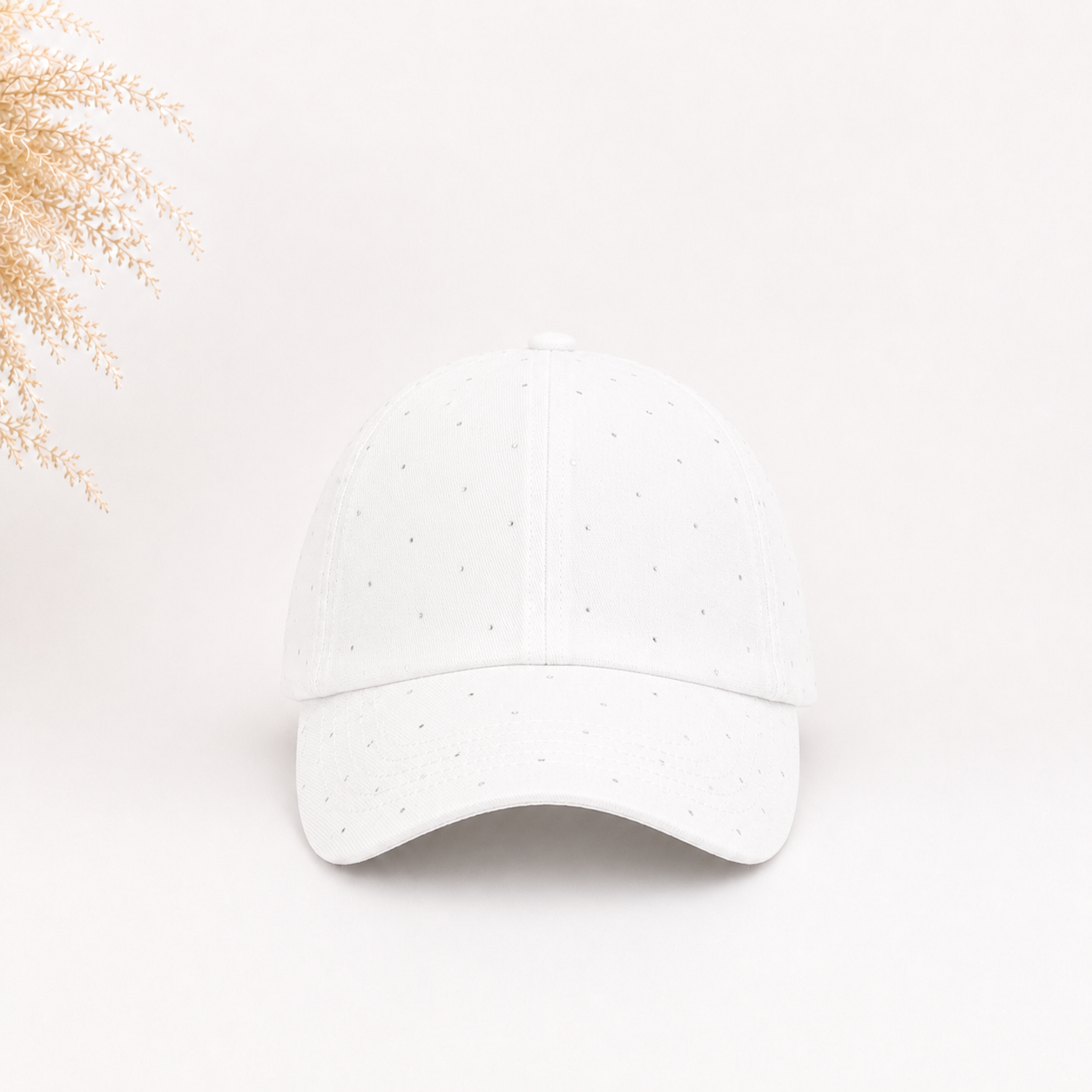Casquette moderne à détails lumineux