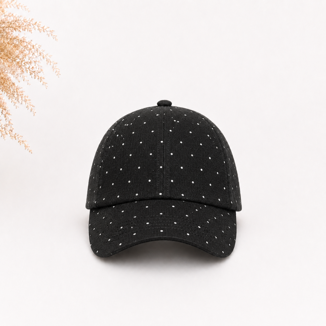 Casquette moderne à détails lumineux