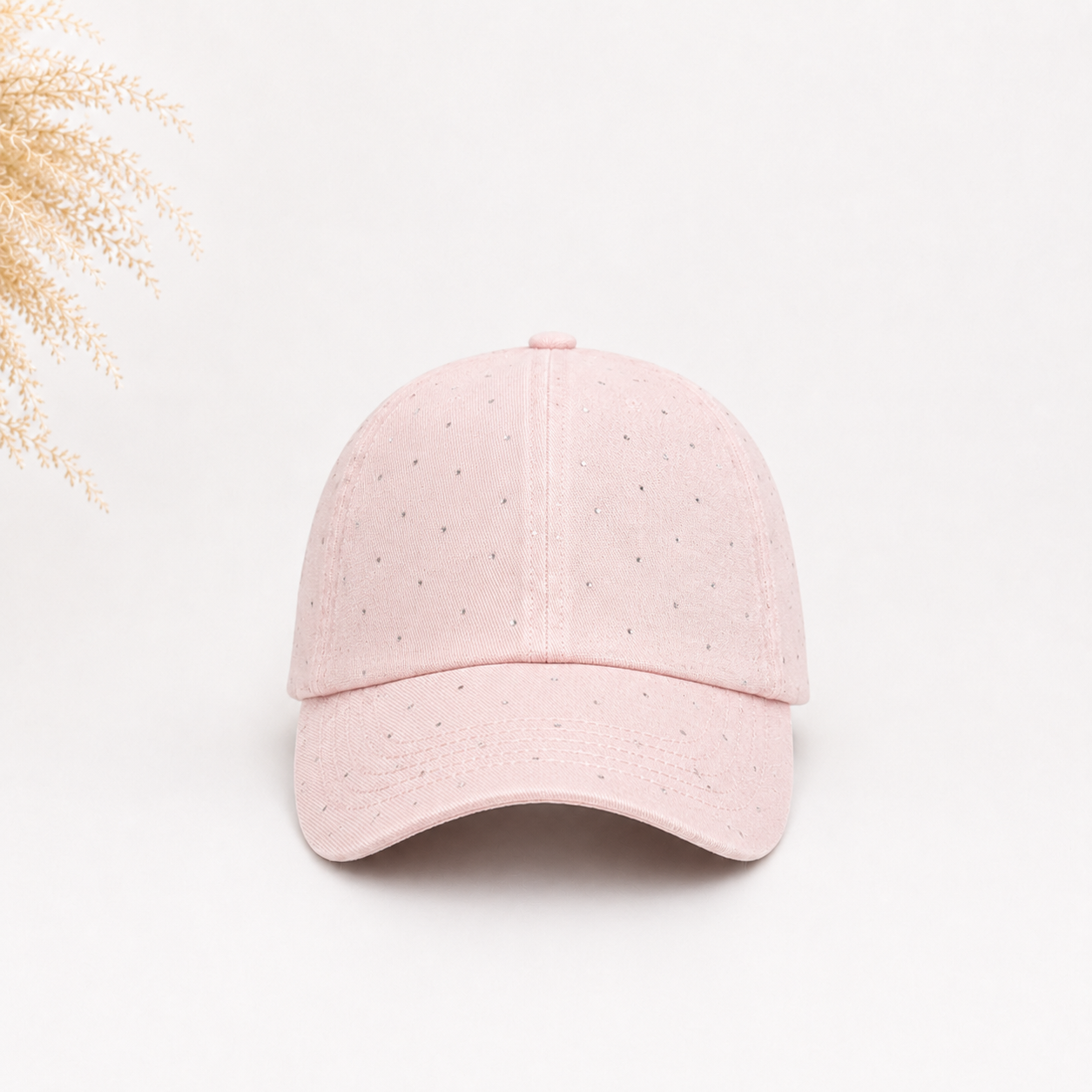 Casquette moderne à détails lumineux