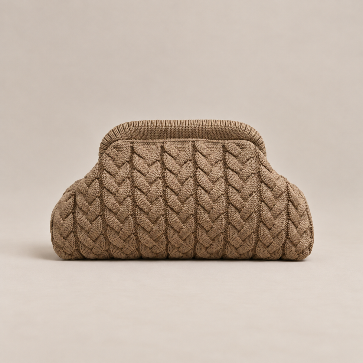 Pochette en maille torsadée - COLETTE